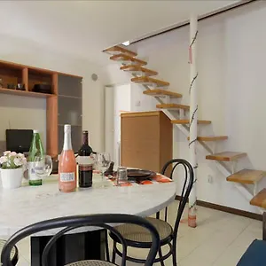Mario 2578 Apartamento Venecia