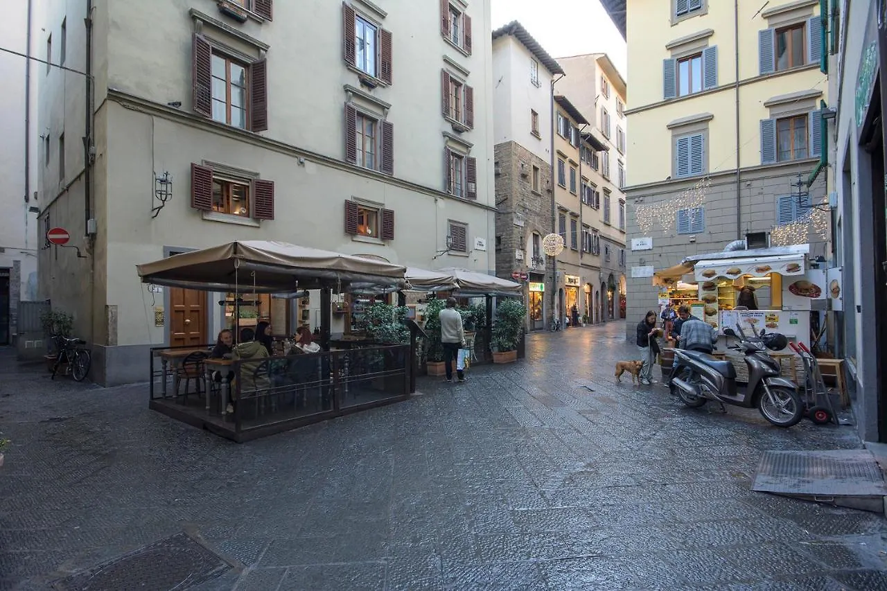 Calzaiuoli Loft Apartment Florence